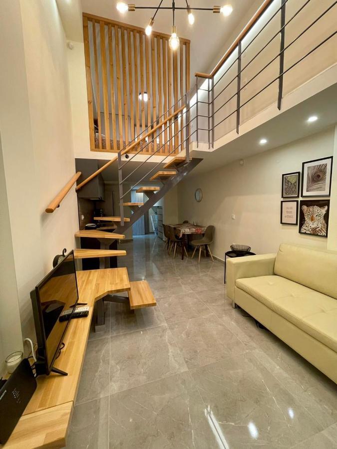 Minimal Two-Floor Apartment Thessaloniki Exterior photo